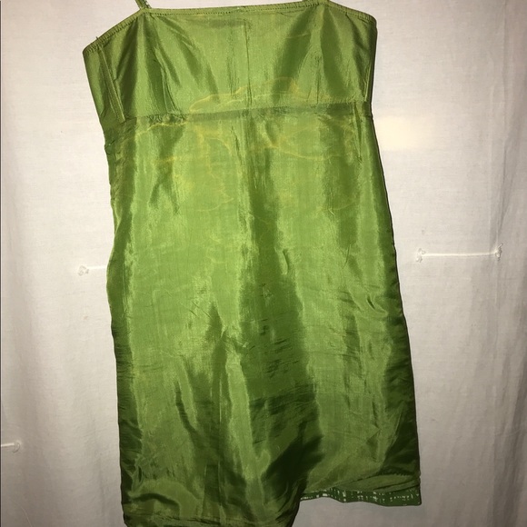 PRADA Spring 1996 ready to wear “pretty-ugly” collection Avocado mini-dr… - Picture 4 of 8